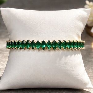 Green zircon baguette bracelet NIB
